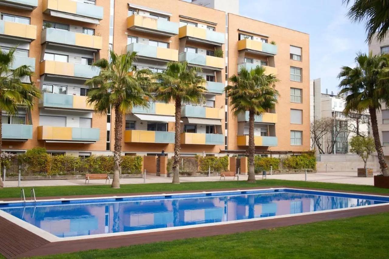 Vila Olimpica Pool Suites Barcelona Apartment