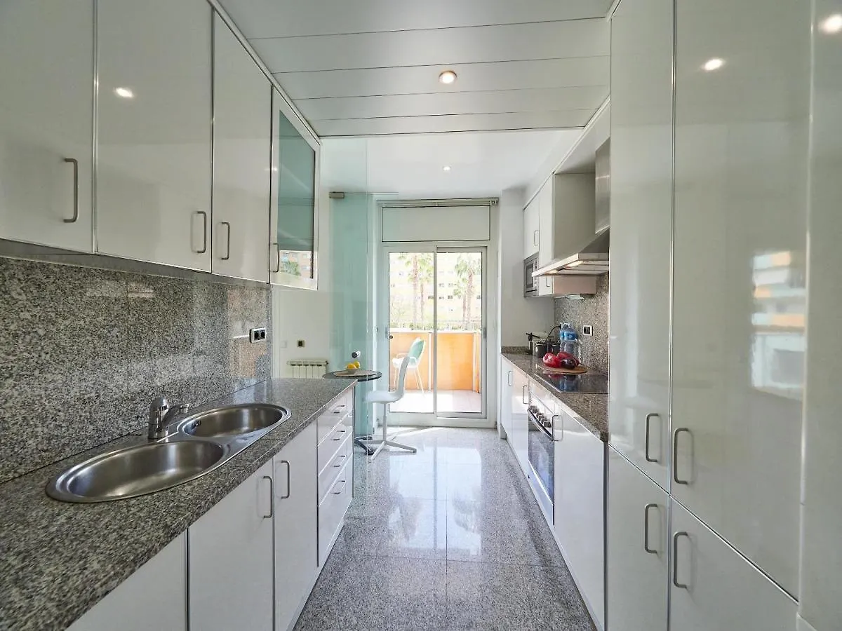 Vila Olimpica Pool Suites Barcelona Apartment