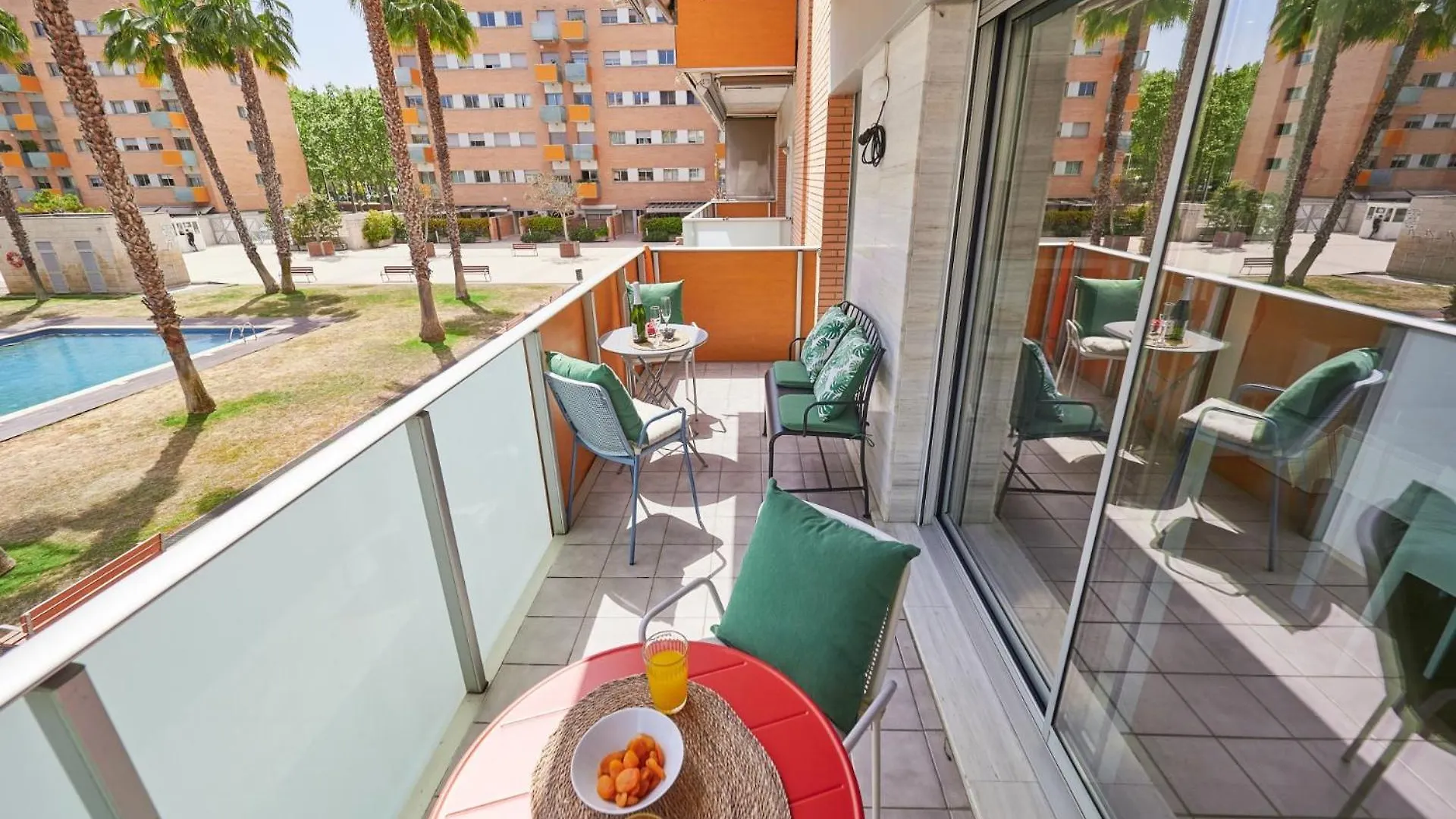 Vila Olimpica Pool Suites Barcelona Apartment