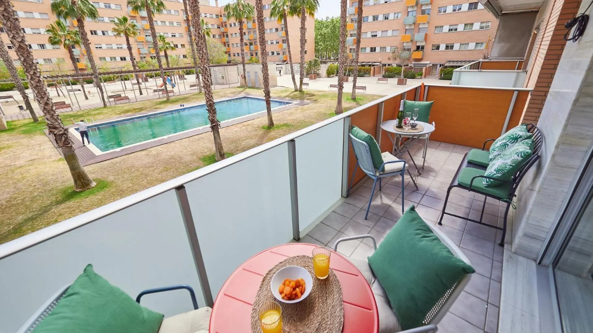 Vila Olimpica Pool Suites Barcelona Apartment