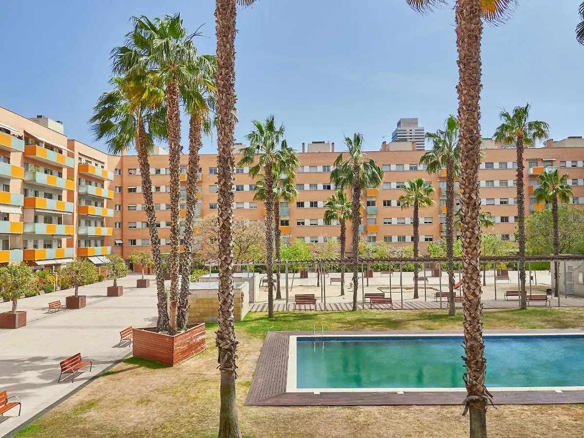 Vila Olimpica Pool Suites Barcelona Apartment
