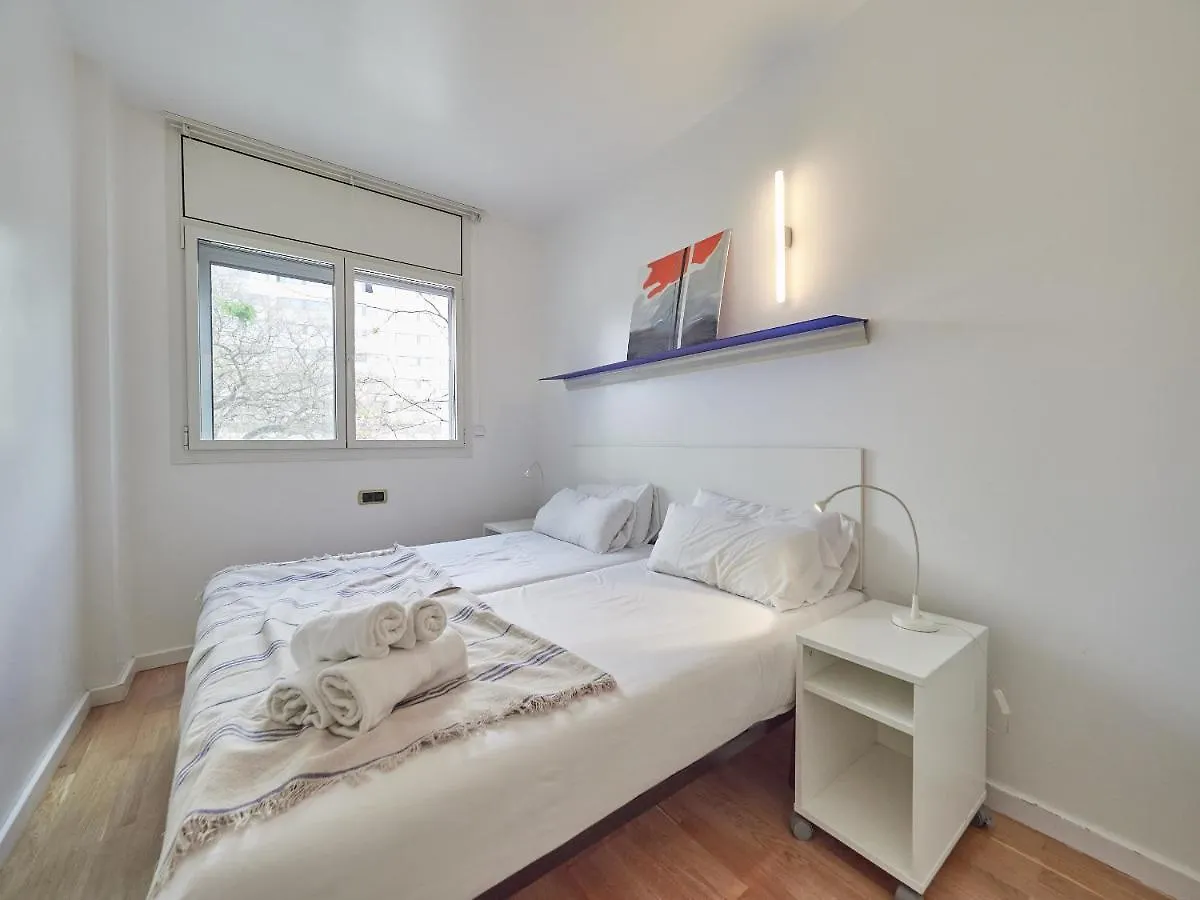 Vila Olimpica Pool Suites Barcelona Apartment